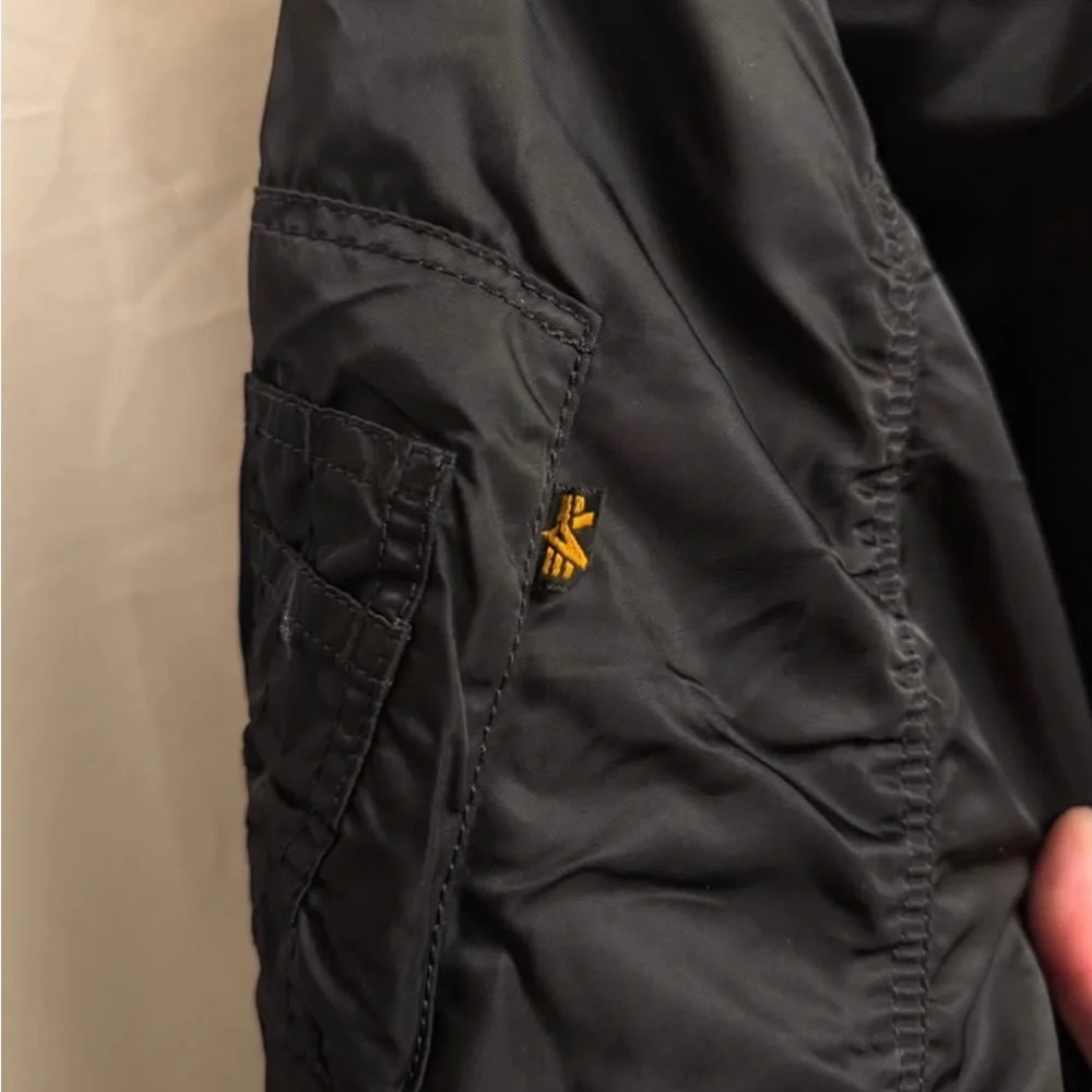 Alpha Industries MA-1 Reversible Bomber Jacket (Small) - Picture 5 of 6